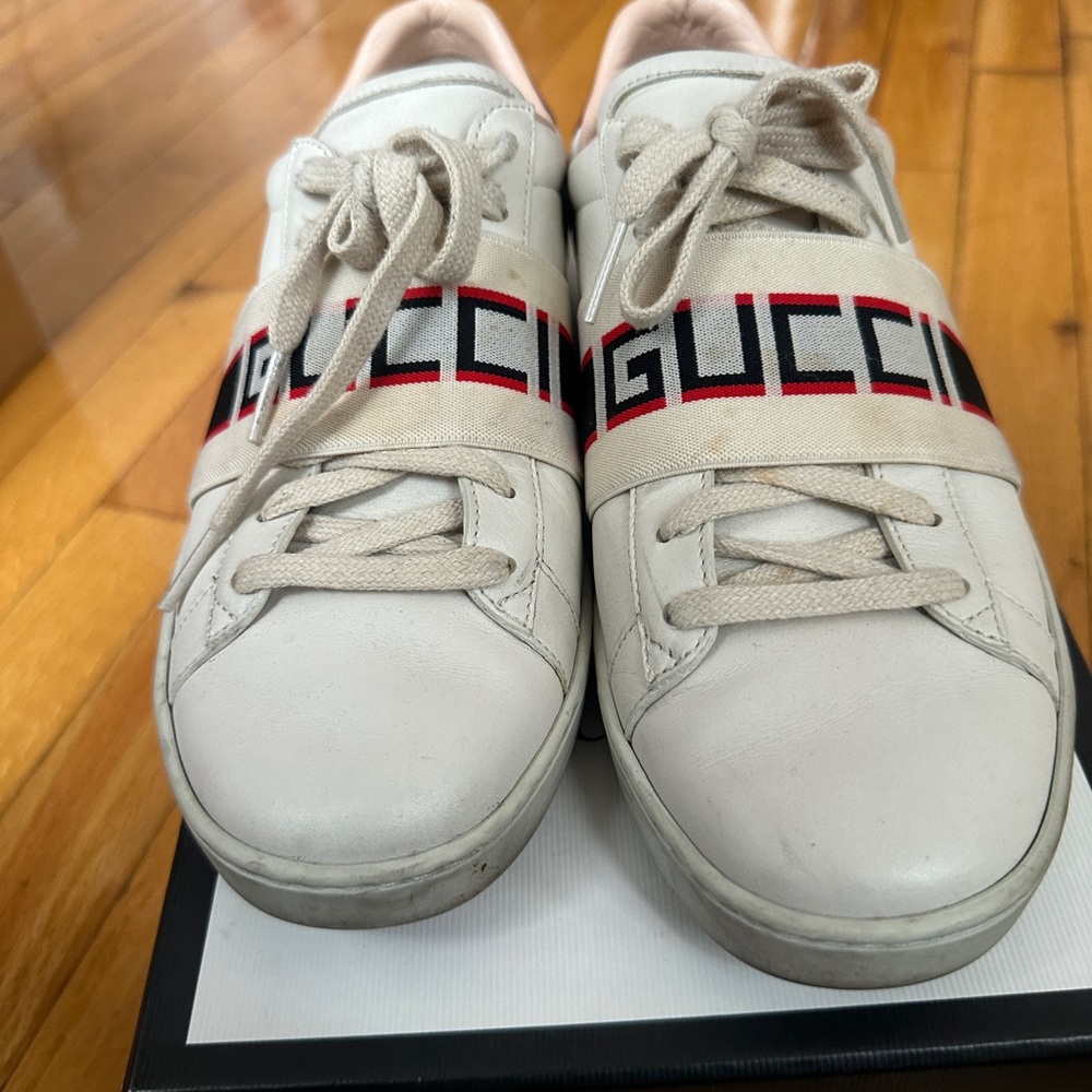 Gucci Cream and Red Logo Sneakers - Picture 5 of 7